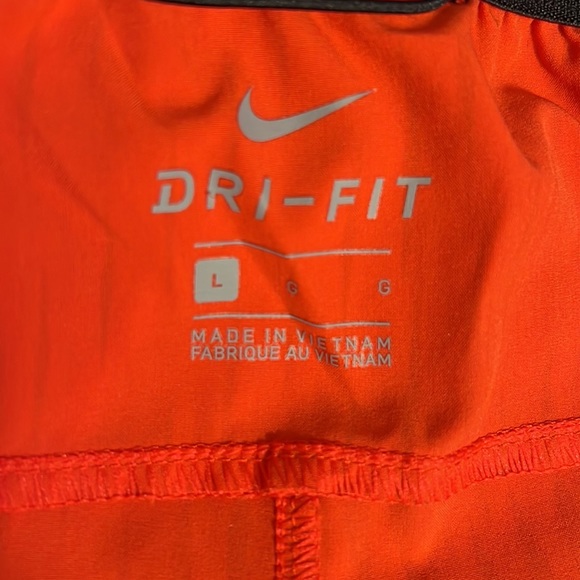 Men's Nike Flow Woven Training Shorts, Red, L, 803962 657 - Picture 3 of 6